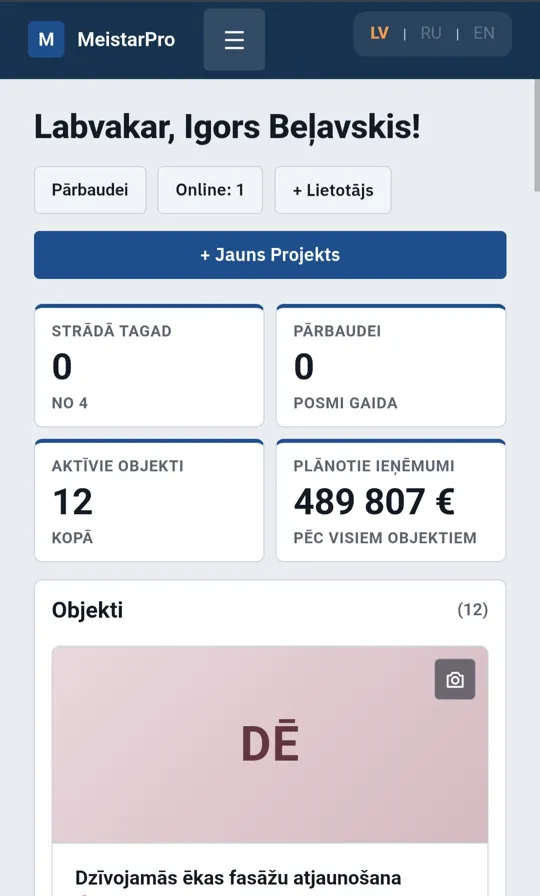 Manager home on the phone — active sites and planned revenue